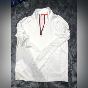 Under Armour Combine long sleep pull over.